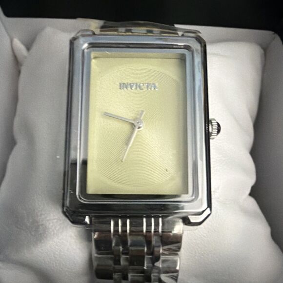 Invicta Wildflower Princess 69332 Women’s 26mm Quartz Steel Watch Gold Dial